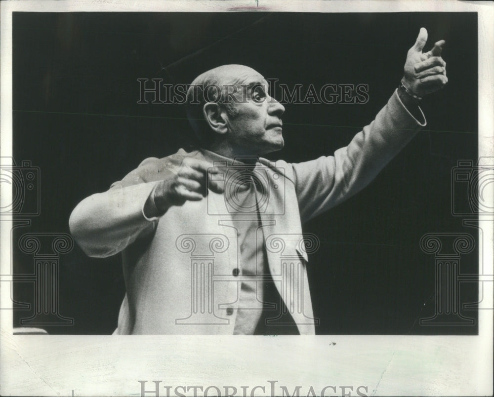 1975 Press Photo Erich Leinsdorf Naturalize-American Au - Historic Images