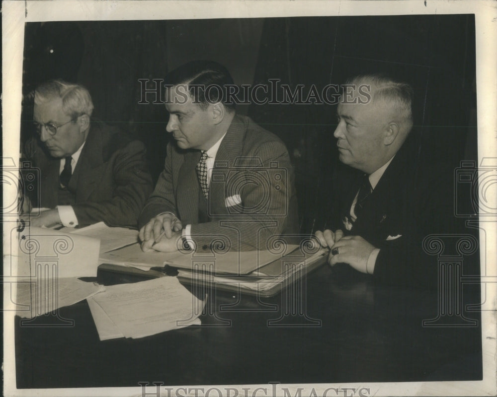 1942 Press Photo POLICE SERGEANT THOMAS LEE THOMAS D.- RSA44479 - Historic Images