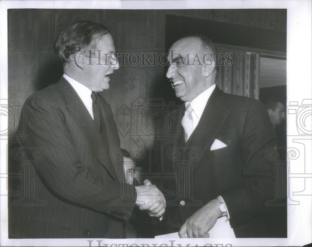 1954 Selwyn Lloyd Shakes Hands With Alexis - Historic Images