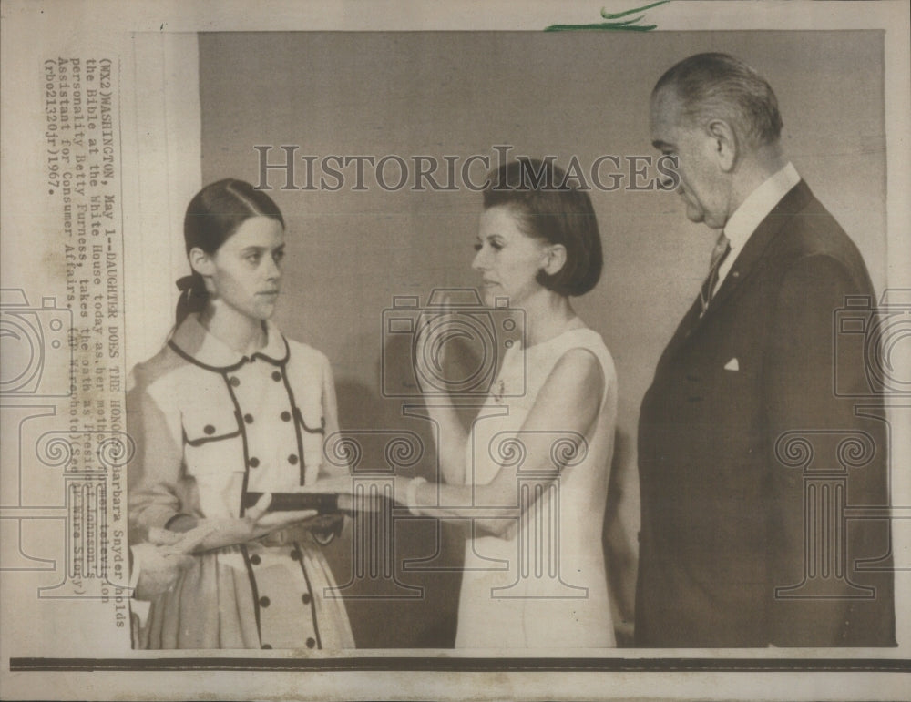 1967 Press Photo Betty Burness, President Nixon&#39;s Asst - Historic Images