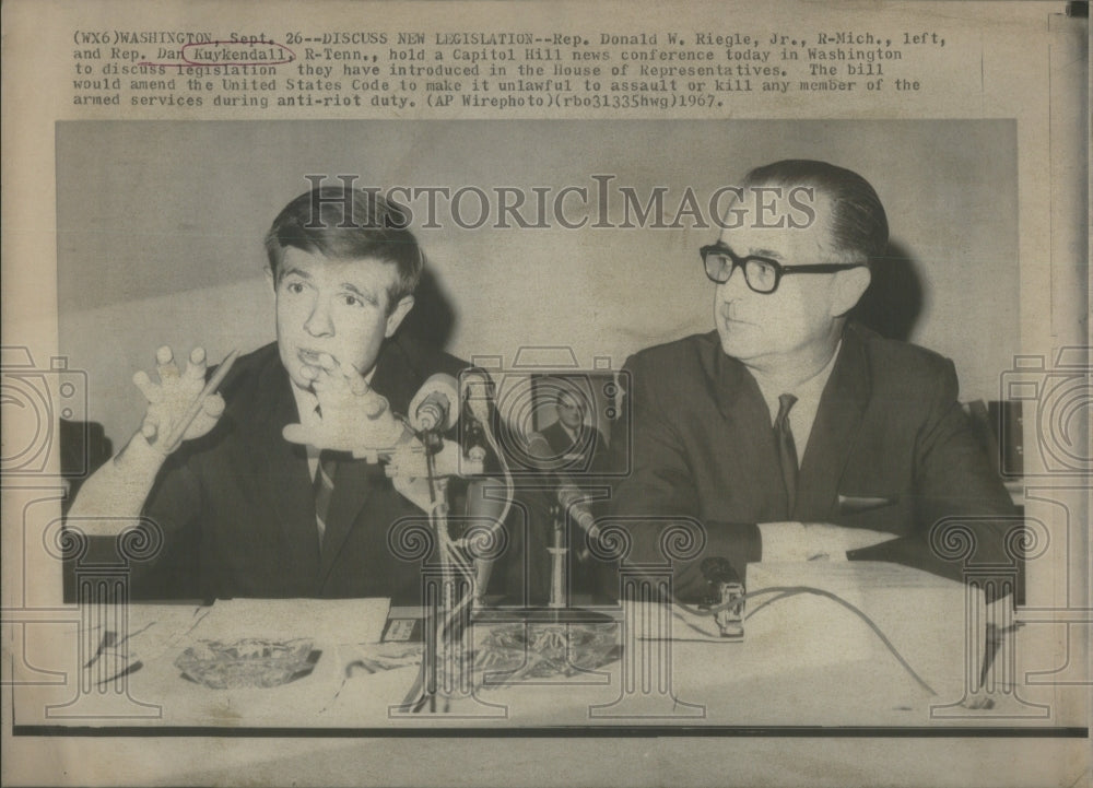 1967 Rep Donald W. Riegle Dan Kuykendall - Historic Images