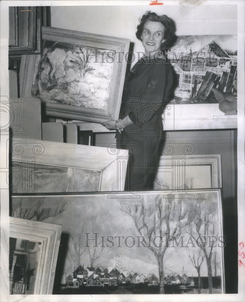1959 Mrs. Earl Kribben Art Lover - Historic Images