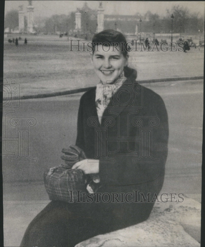 1954 Mrs. Barbara Lindbergh - Historic Images