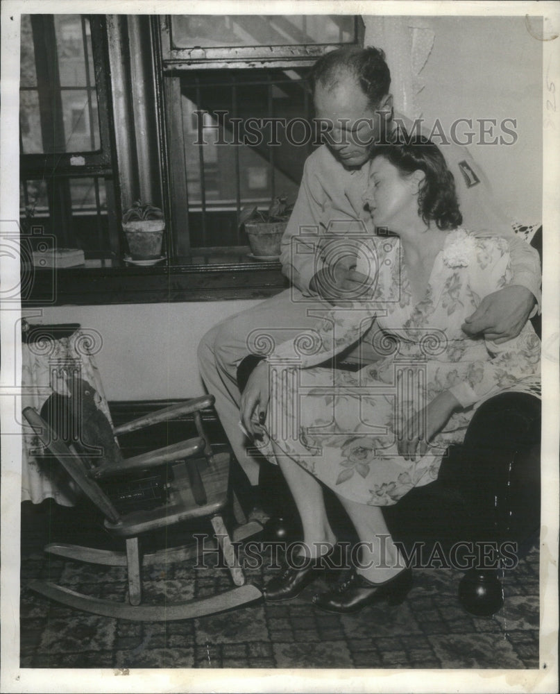 1943 Private Vern Freeman Kidnapped Child - Historic Images