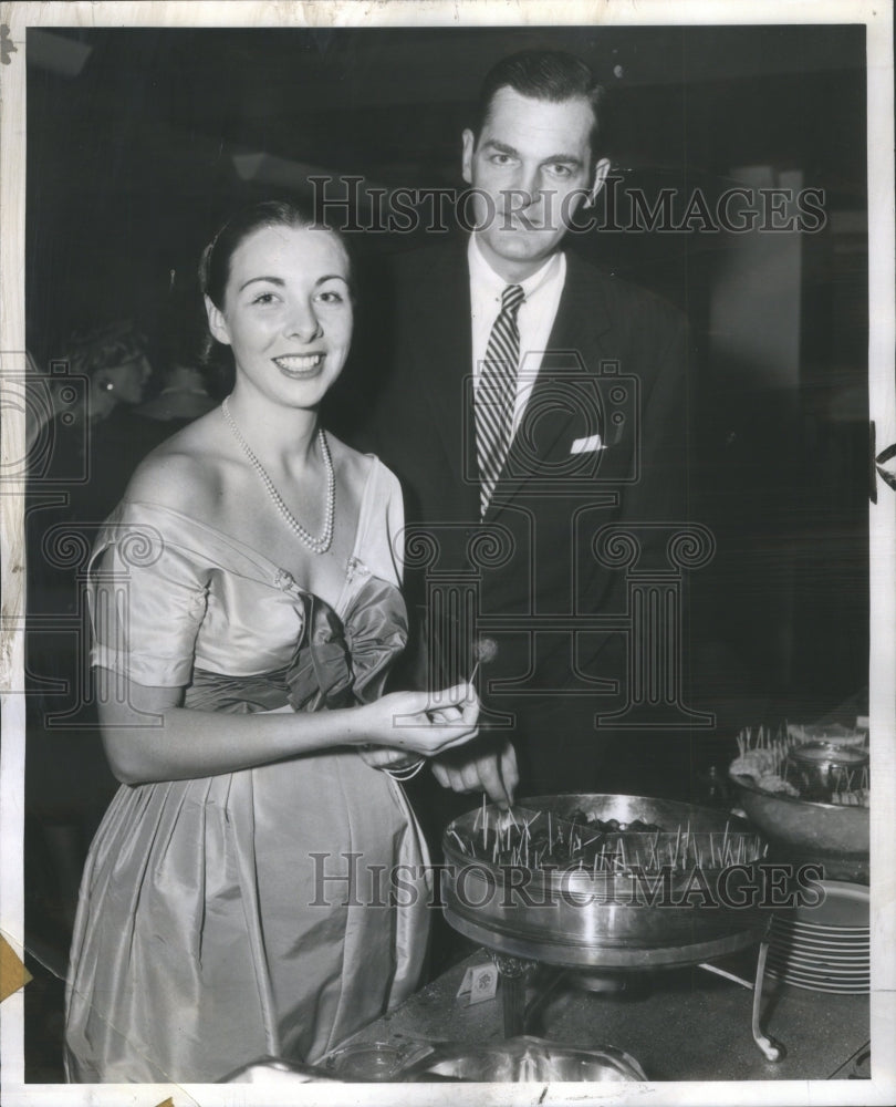 1957 Mr Mrs Ashton Lee Rowe party Tavern-Historic Images