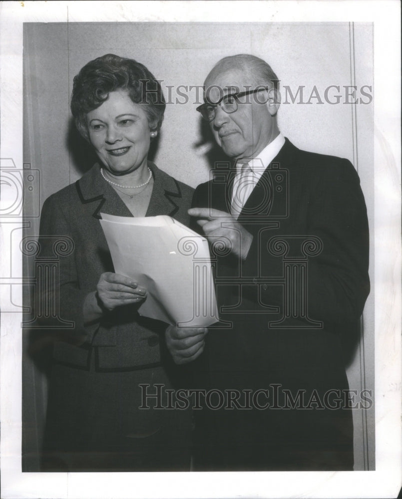 1963 Dr George J London Ida Kestlinger open - Historic Images