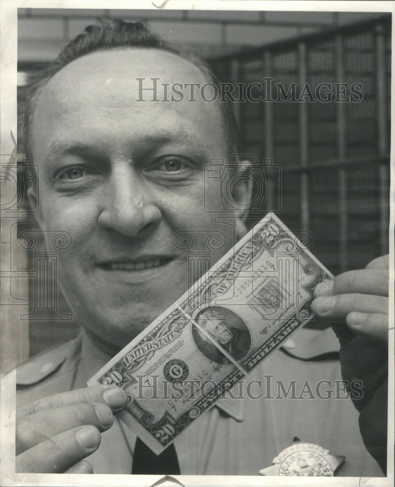 1965 Press Photo Policeman Daniel Krzak & Freak $20- RSA47437 - Historic Images