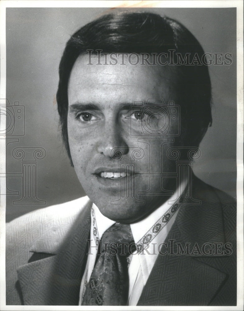 1973 Donald Lazar Discount TSC Industry - Historic Images