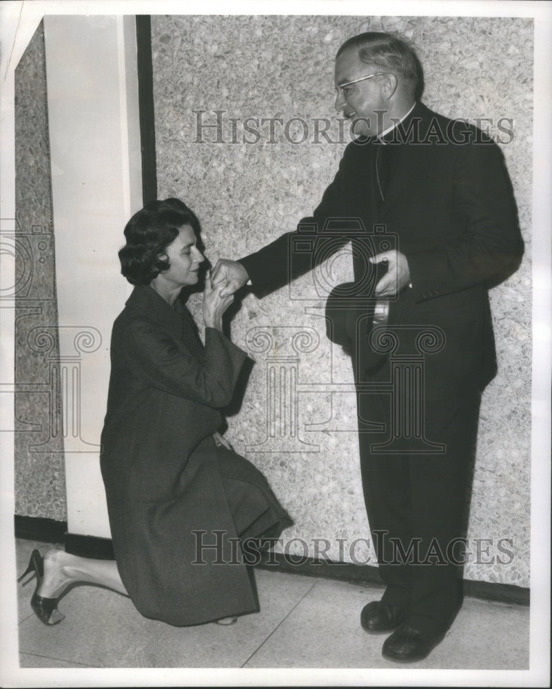 Press Photo Bishop Edward T. Lawton- RSA47901 - Historic Images