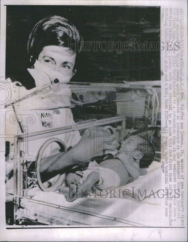 1985 Mrs Shirley Ann Lawson quintuplets - Historic Images