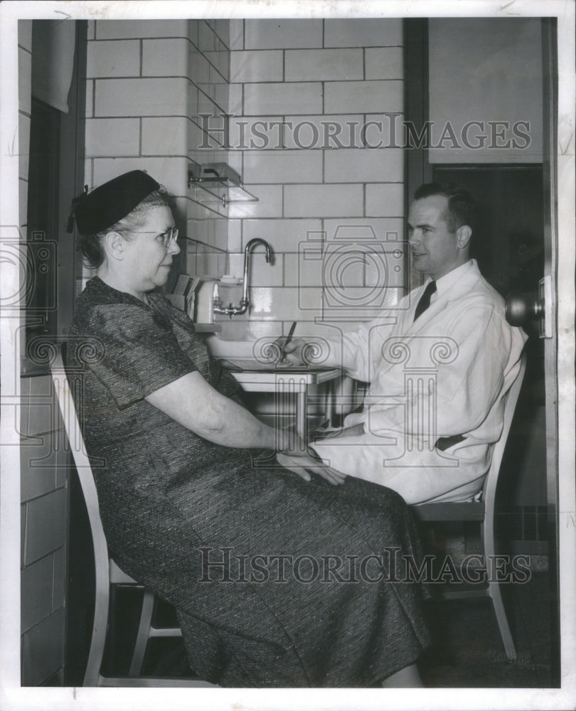 1957 Press Photo Presbyterian Luke Hospital Michigan- RSA47933 - Historic Images