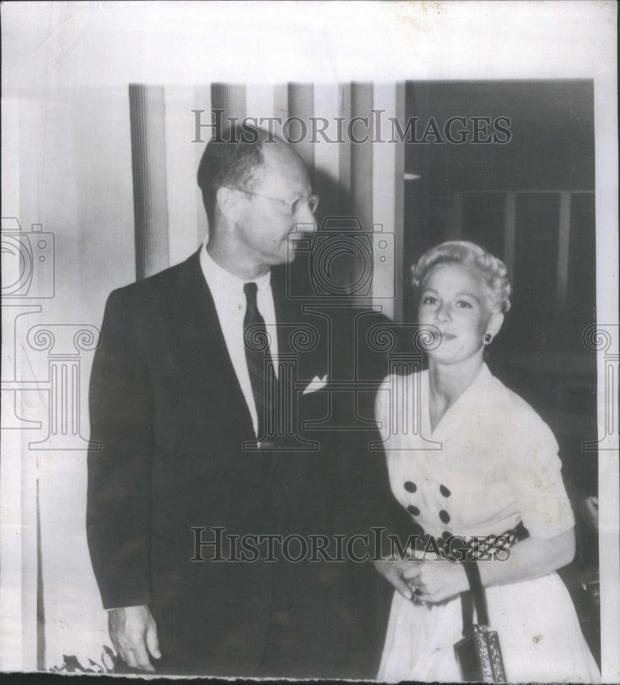 1951 Betting Hutton Norman Krasna Marry - Historic Images