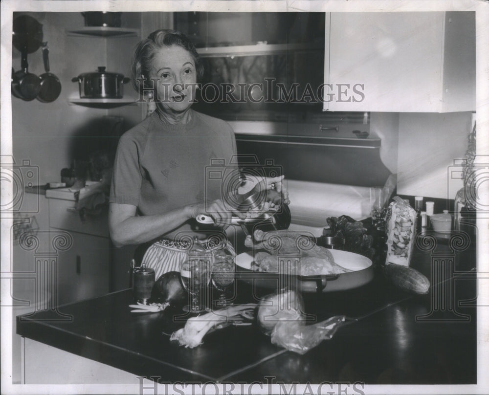 1962 Mrs. John Knoche Farm House Kitchen-Historic Images