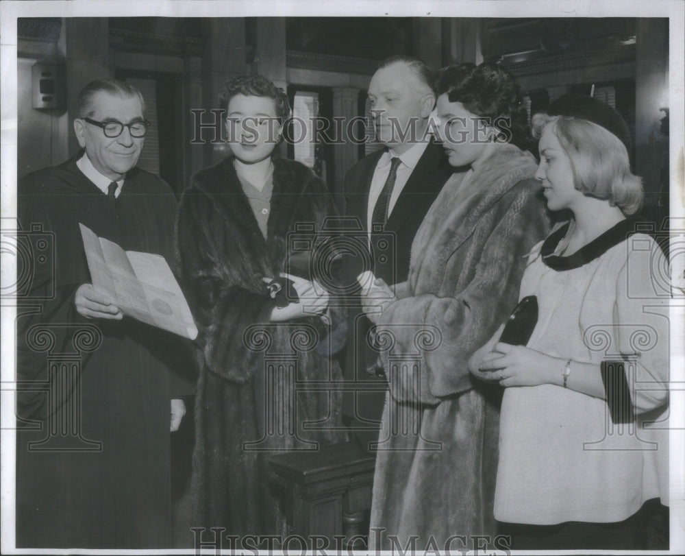 1958 Sworn-in new American Citizens.-Historic Images