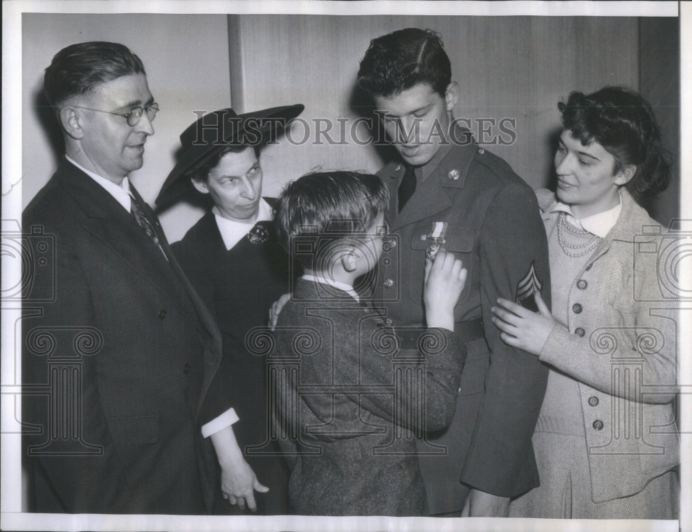 1942 Press Photo Joseph Lockard George Lockard Daniel- RSA50471 - Historic Images