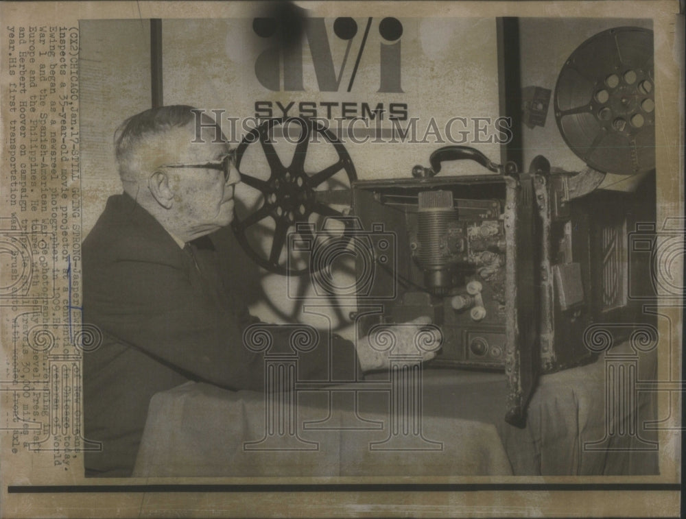 1968 Jasper Ewing movie projector Chicago n-Historic Images