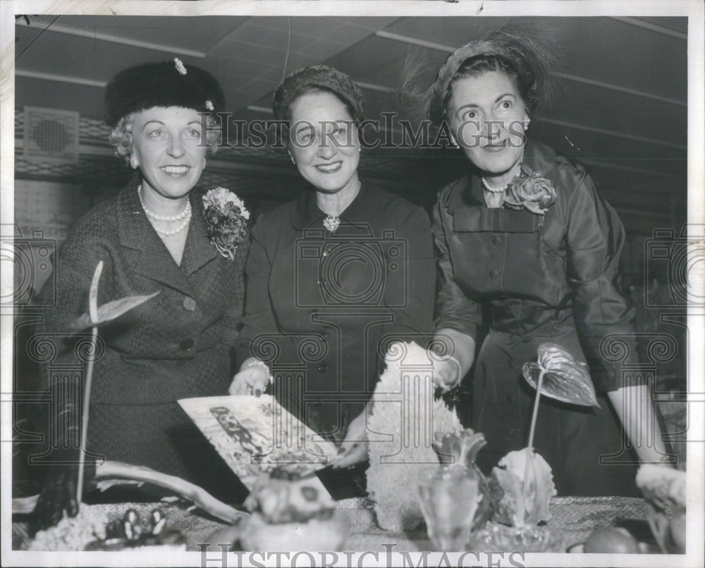 1956 Mrs Walter Kelly Mrs John Mallers Mrs-Historic Images