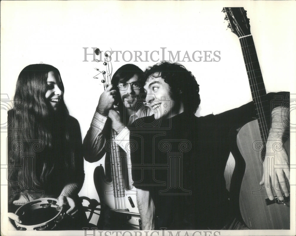 1974 Frannie and Zooey with J.D. folksingin - Historic Images