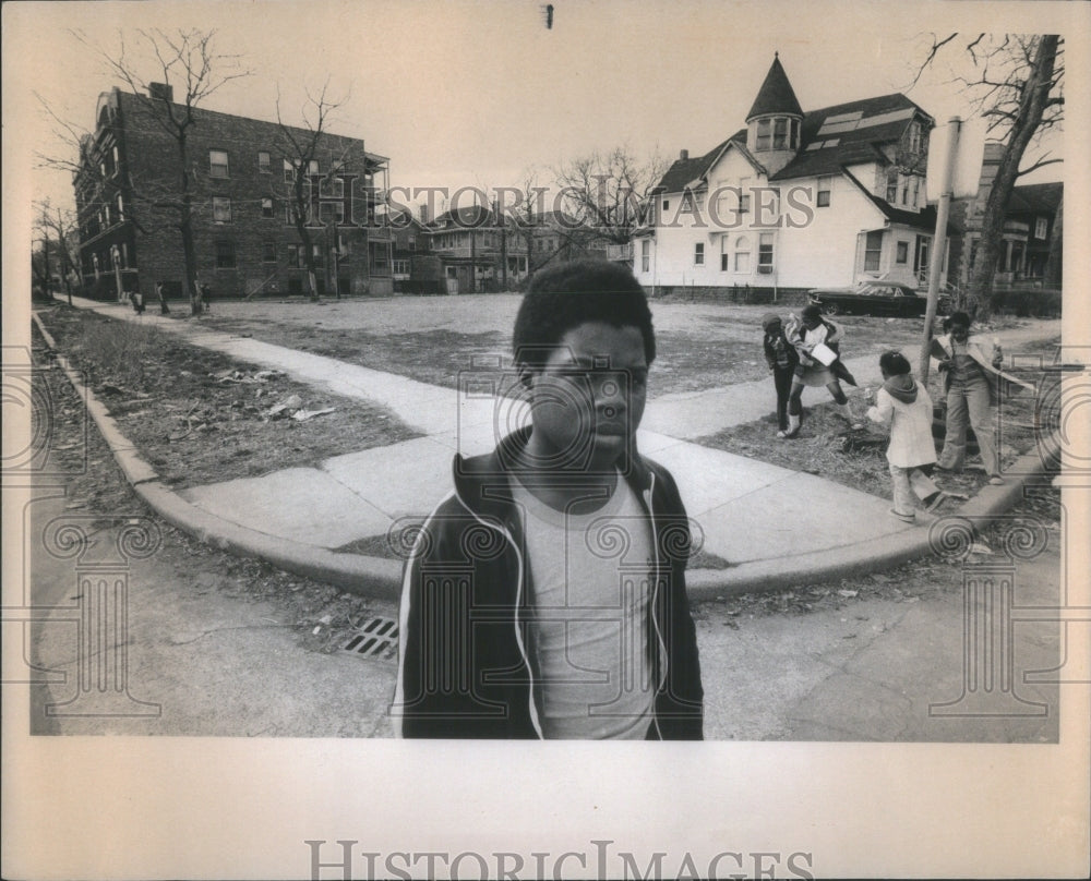 1977 Mark Allen freshman at Chicago Vocatio - Historic Images