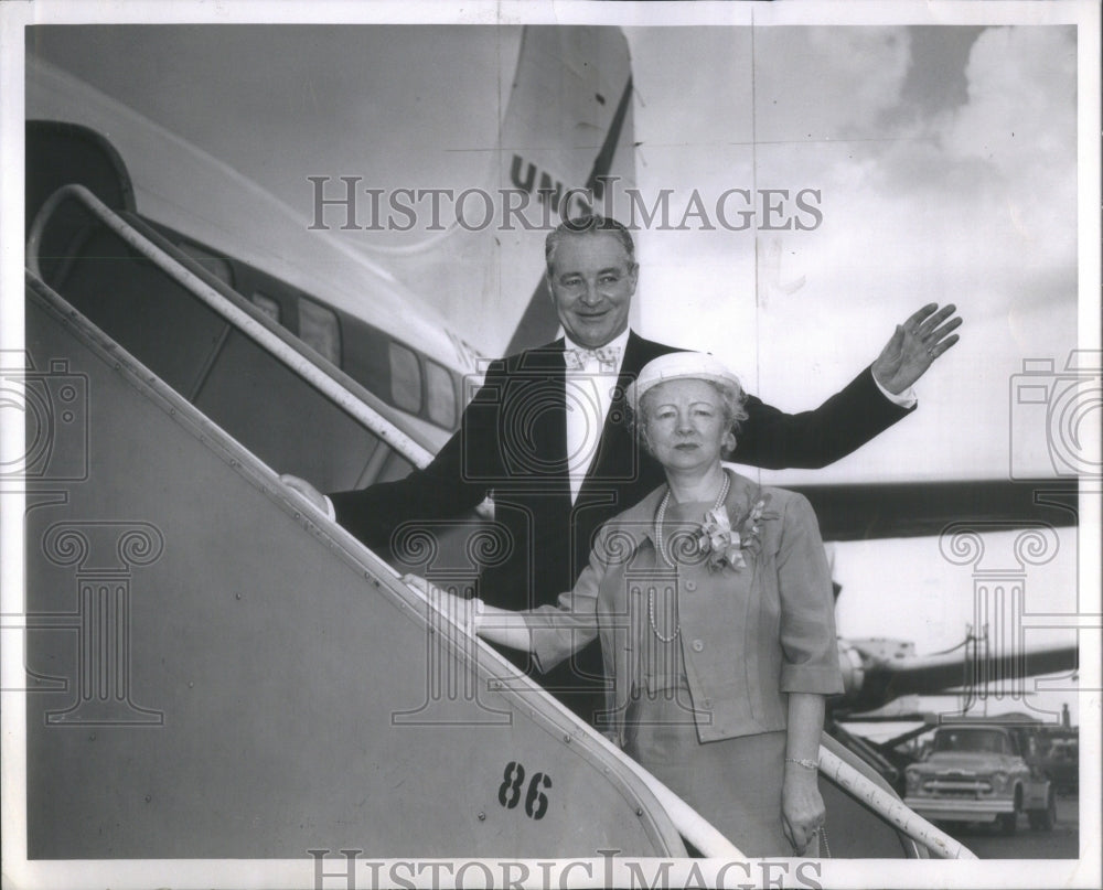 1958 Press Photo Restaurateur Gustay Gauer Midway US Ai- RSA51555 - Historic Images