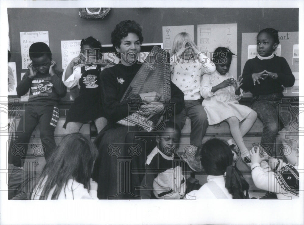 1990 Marsha Barnett Oakton Preschool - Historic Images