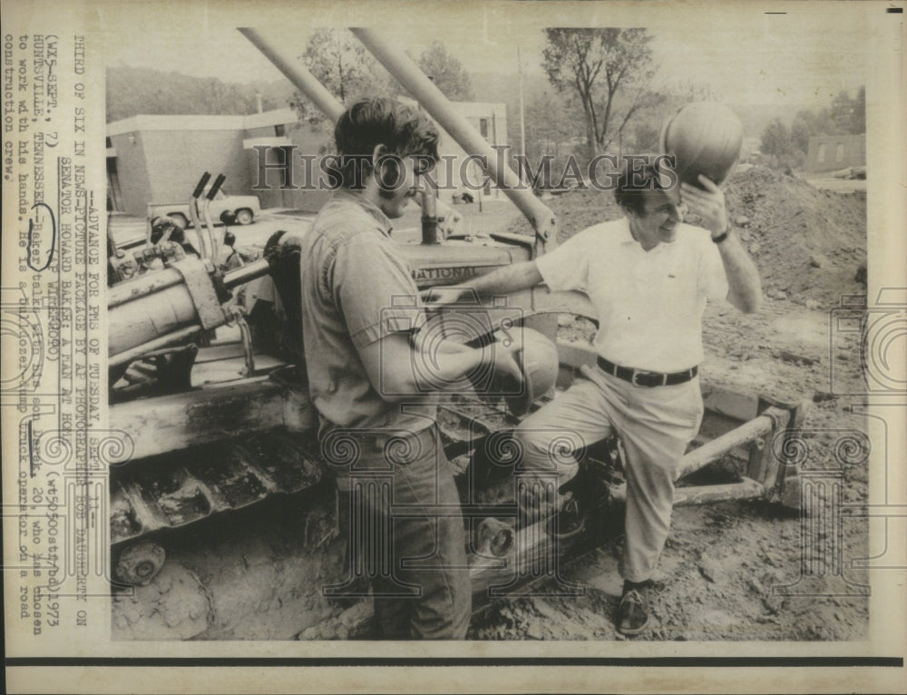 1973 Press Photo TN Senator Howard Baker &amp; Son Derek- RSA52679- Historic Images