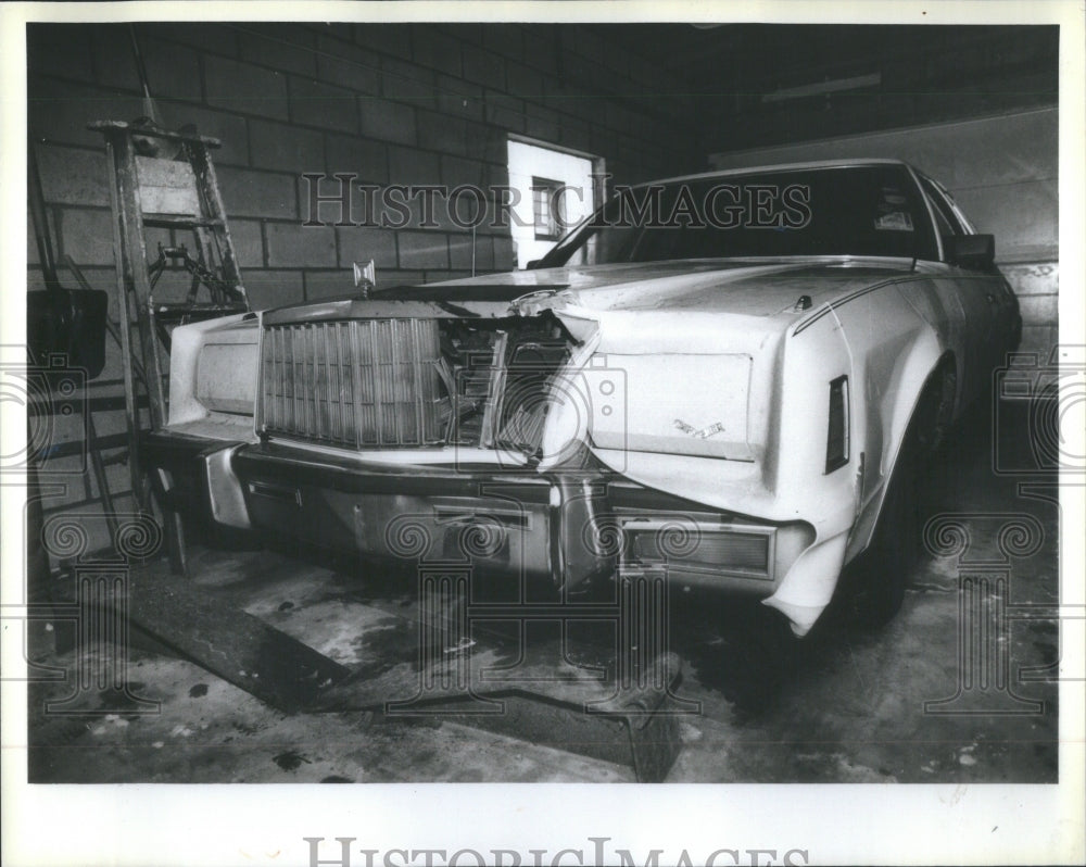 1985 Larry Banks car collision auto sons Da - Historic Images