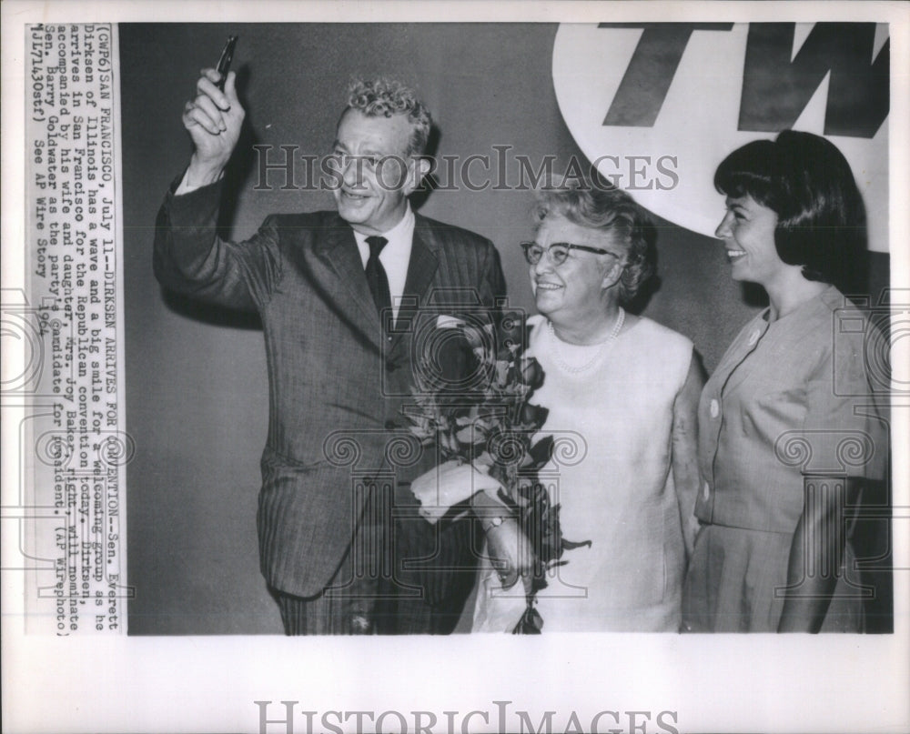 1964 Press Photo Sen Everett Dirksen Arrives In SF- RSA52975 - Historic Images