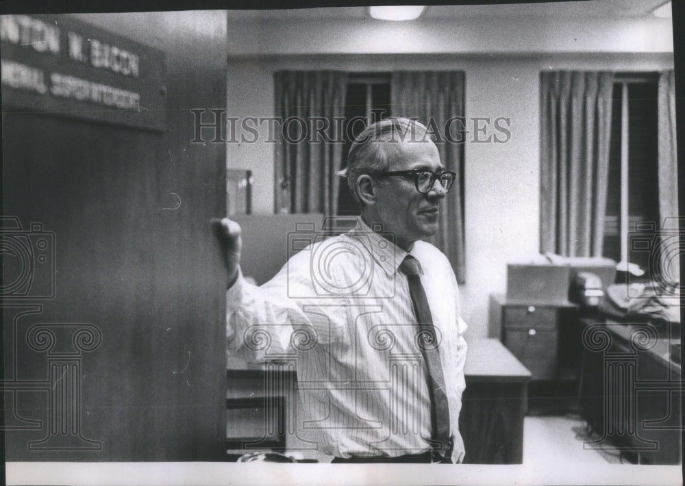 1970 Sanitary District Superintendent Vinto - Historic Images