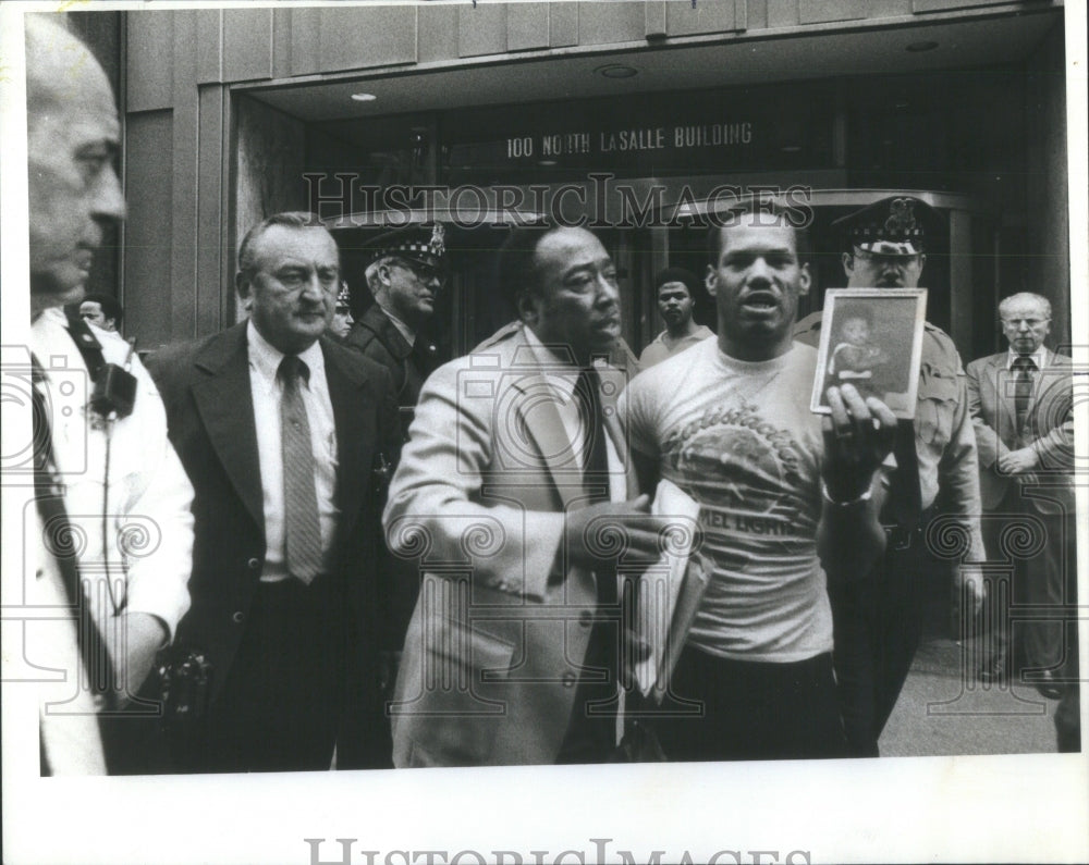 1982 Russell Catlett Gunpoint Lawyer - Historic Images