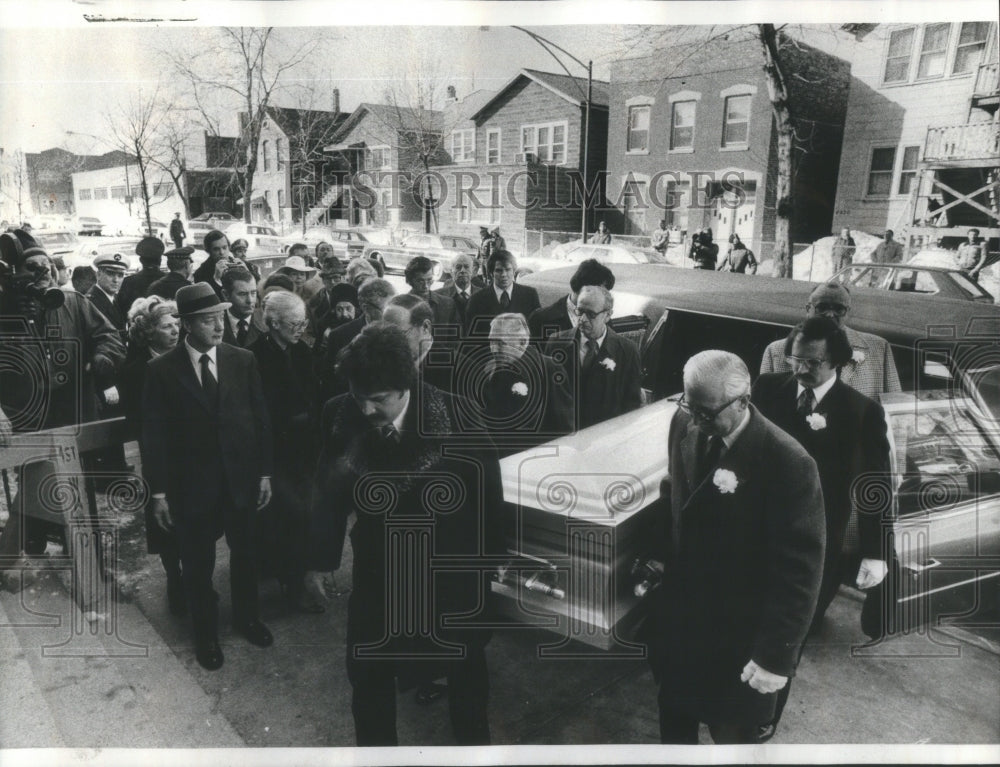 1979 Minnie Bilandic&#39;s Funeral - Historic Images