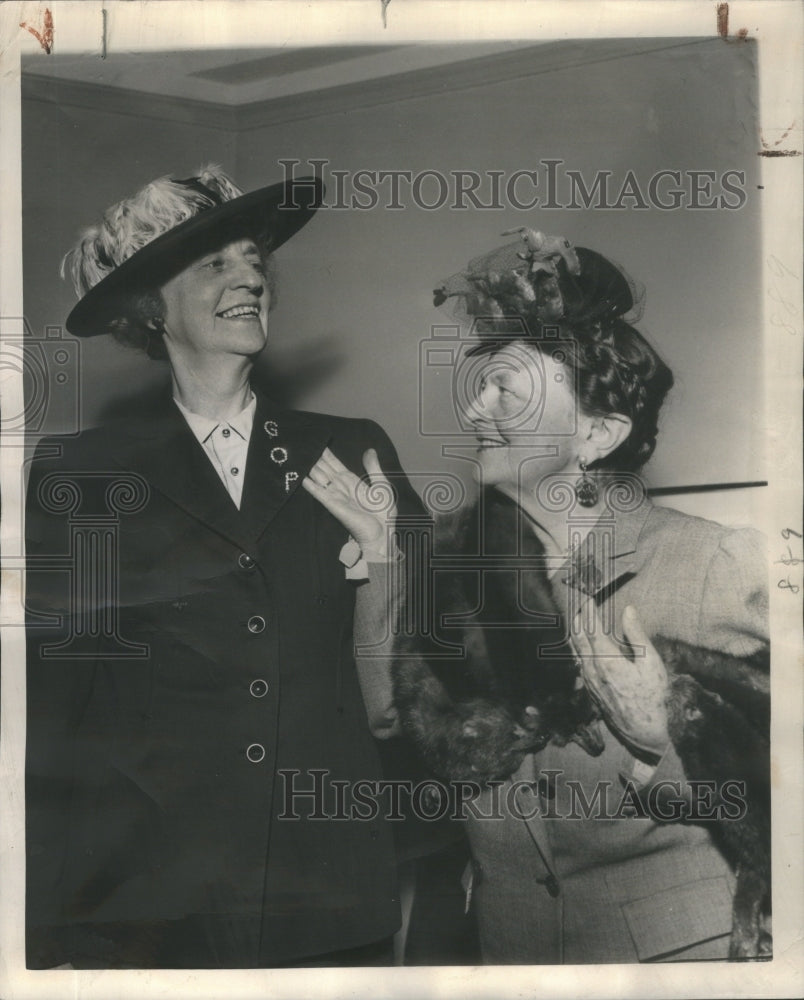 1948 Helen GriffinCampaign Battle Dress - Historic Images