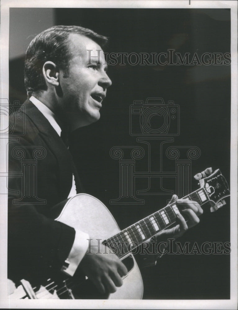 1968 Press Photo Funk Guitarist Eddie Hazzell- RSA55251 - Historic Images