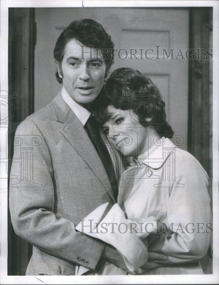 1976 Press Photo Farley Granger Jacqueline Scott Drama- RSA55465 - Historic Images