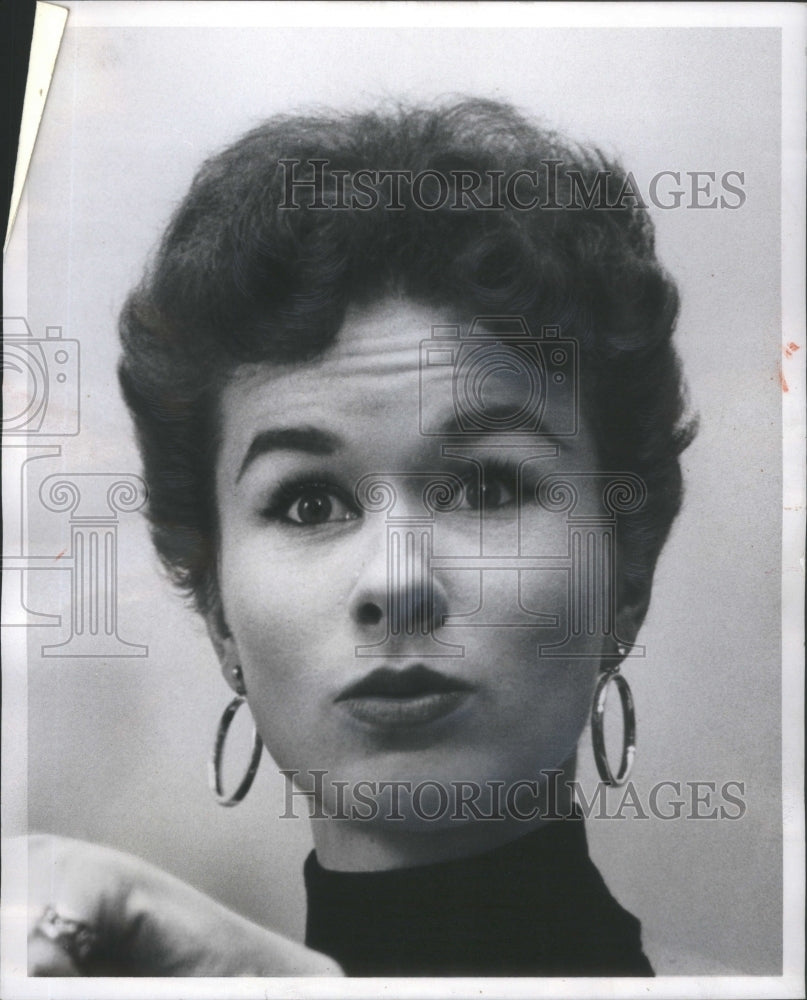 1954, Dore Langdon Comedic Singer- RSA56109 - Historic Images