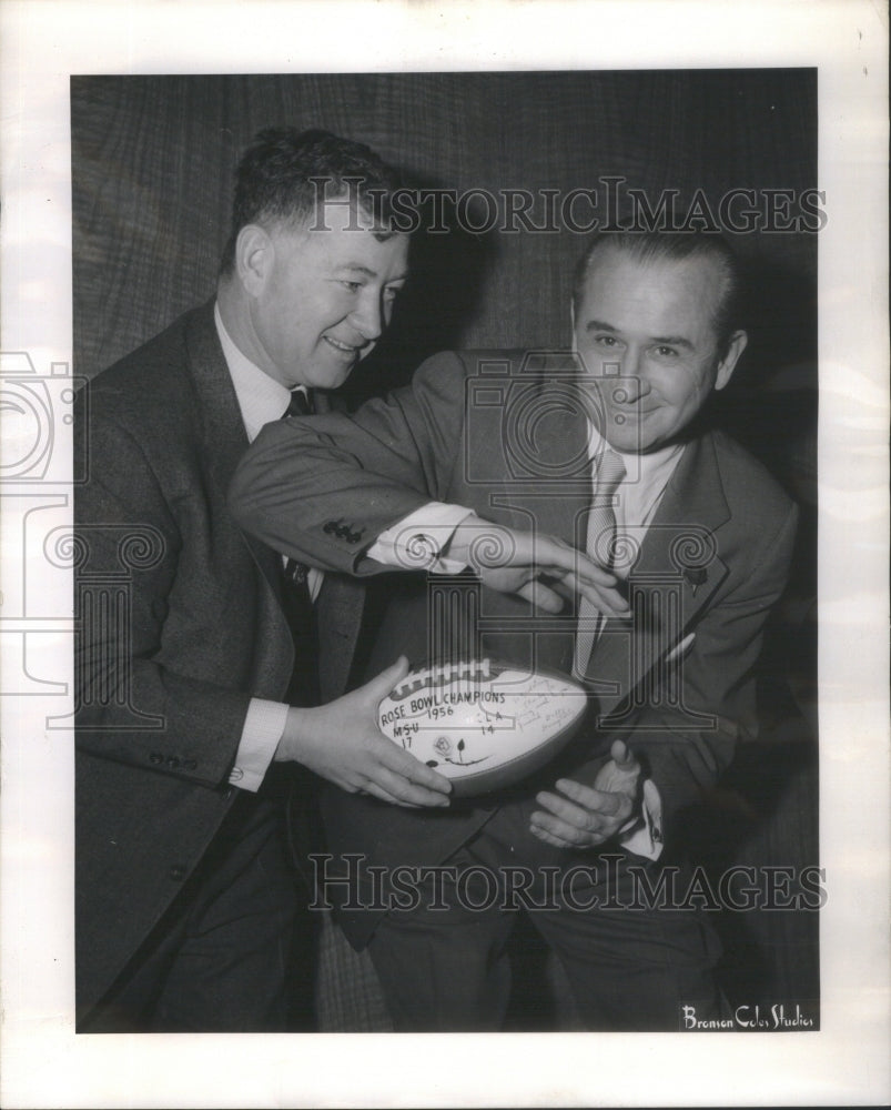 1956 Press Photo Neal Lang Duffy Daugherty Edgewater- RSA56257 - Historic Images