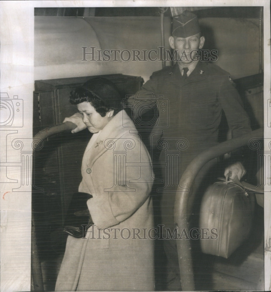 1957 William Girard &amp; his wife arrive S.F. - Historic Images