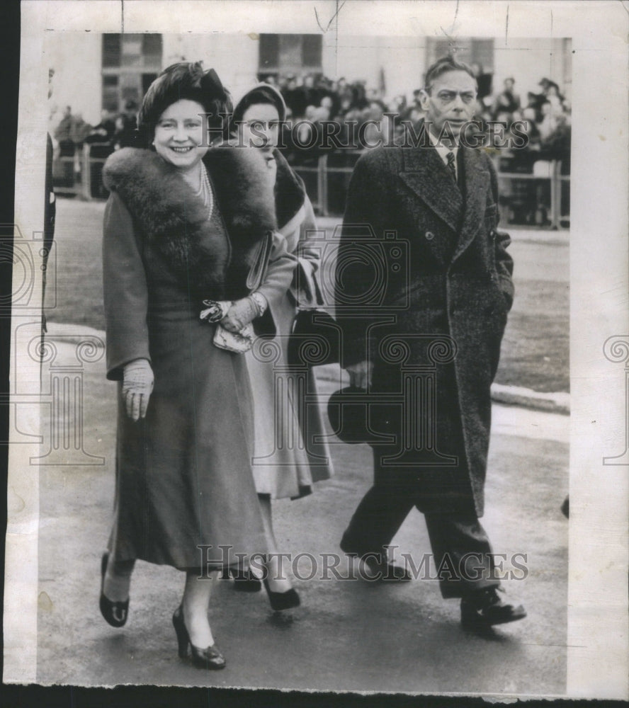 1952 George Elizabeth Princess Margaret - Historic Images