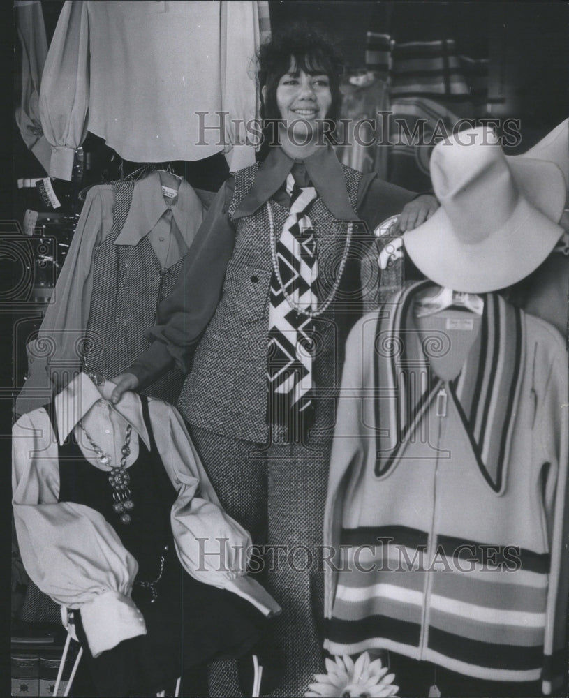 1970 West Roger park Wendy Gerber parents-Historic Images