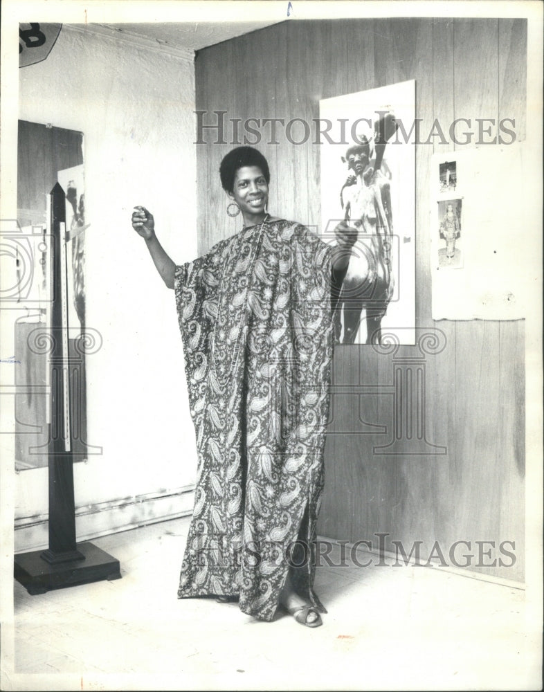 1966 African Look team Nigerian garments - Historic Images