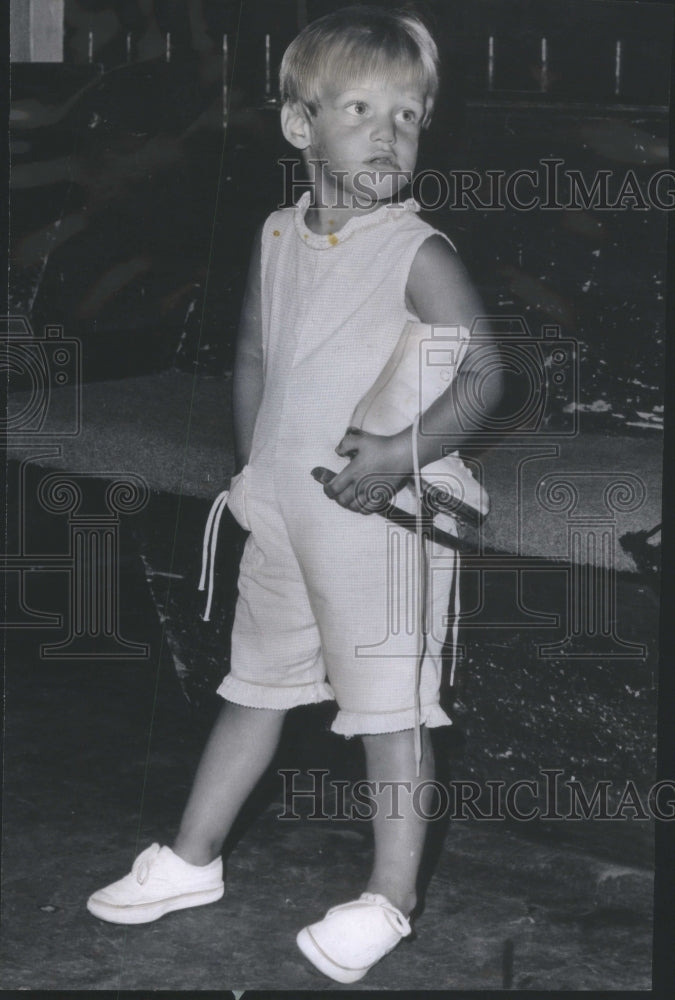 1968 Press Photo April Glidden, Age 2, At Skating Rink- RSA57673 - Historic Images