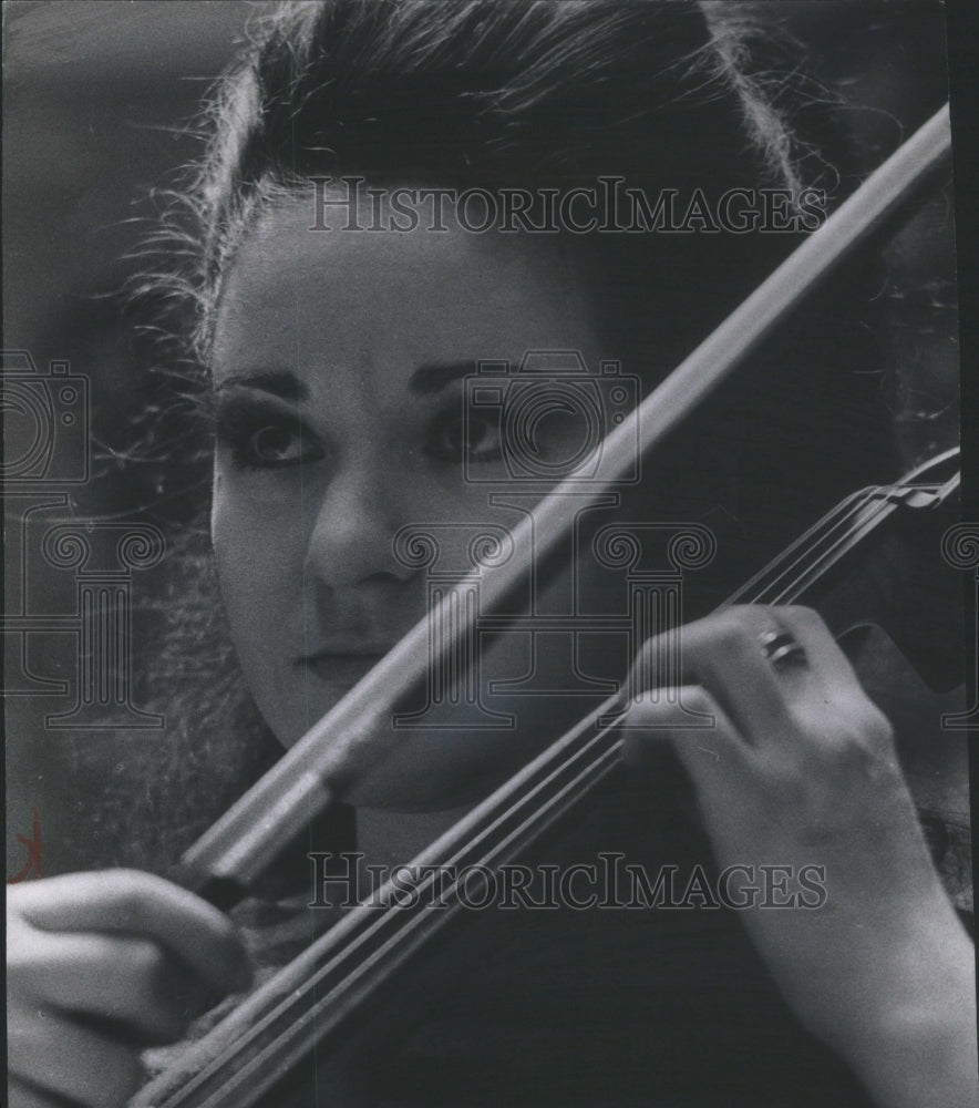 1968 Press Photo Nancy Fako French Horn Leonore Glazer- RSA57731 - Historic Images