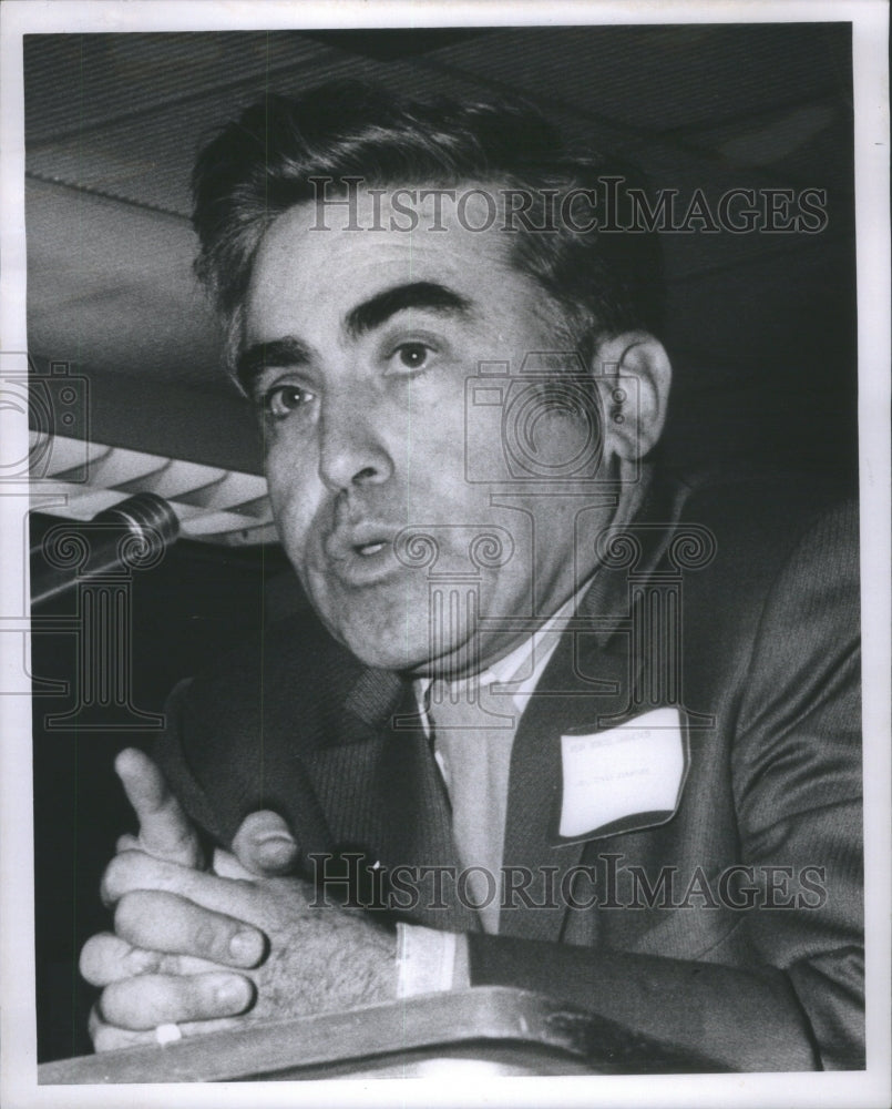 1971 Press Photo Irwin Ginsburgh candidate School Board Niles Twsp- RSA58007 - Historic Images