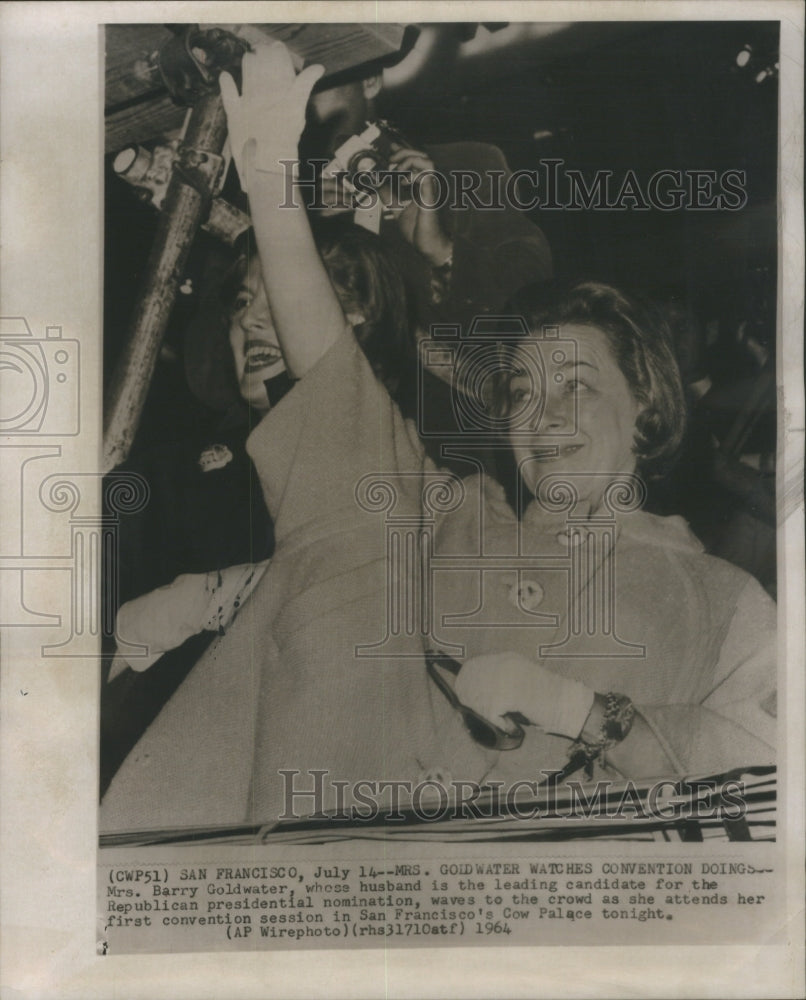 1964, Mrs Barry Goldwater Waves Crowd- RSA58059 - Historic Images