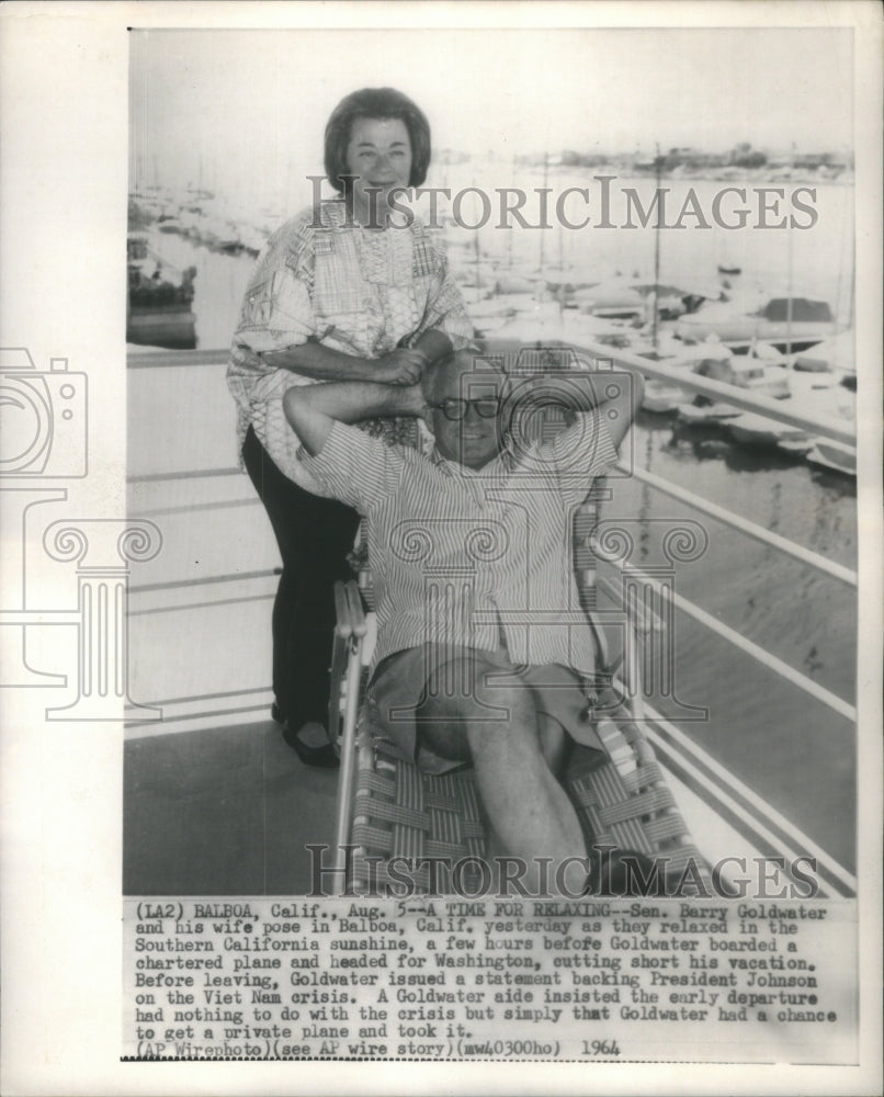 1964 Barry Goldwater wife relaxes Balcony hall - Historic Images