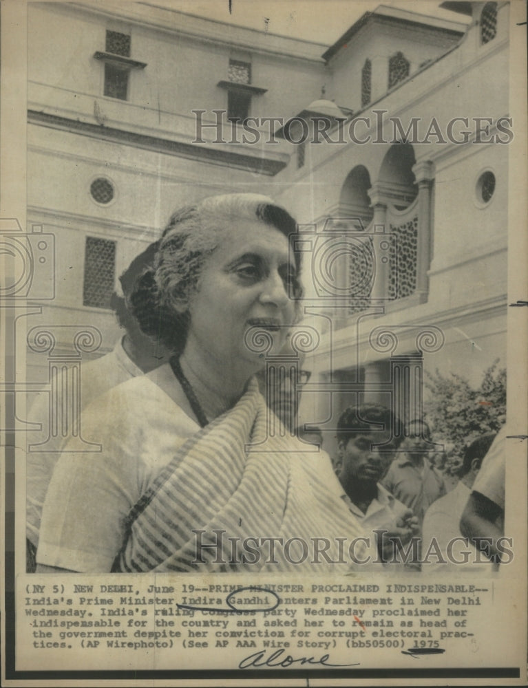 1975 India Prime Minister Indira Gandhi - Historic Images