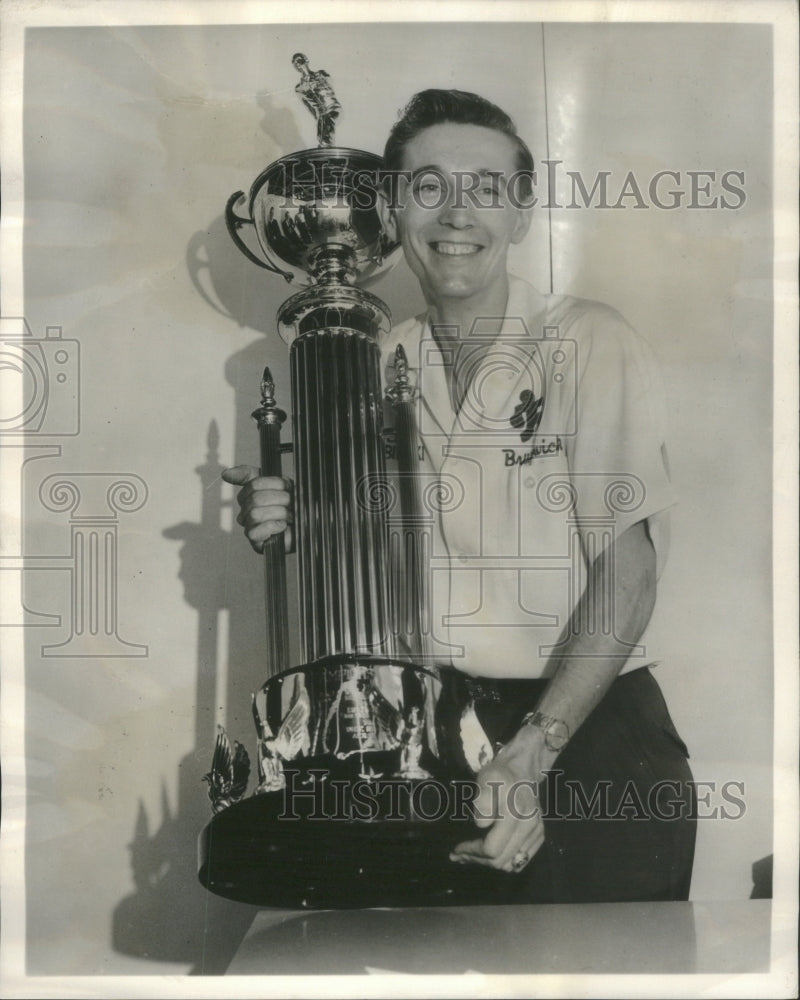 1960 Press Photo Brunswick Star Bowler, Billy Golembiewski - Historic Images