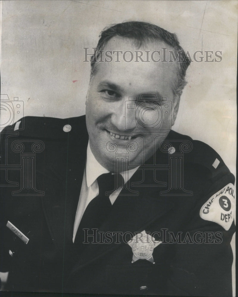 1973 Press Photo Chicago Policeman Aurylio Garica- RSA59297 - Historic Images