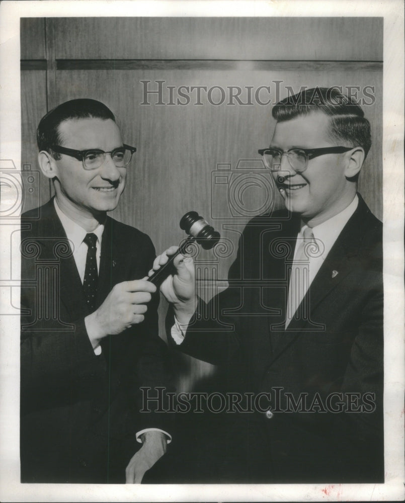 1960 Press Photo Lawrence Klinger Commerce Chicago- RSA59615- Historic Images