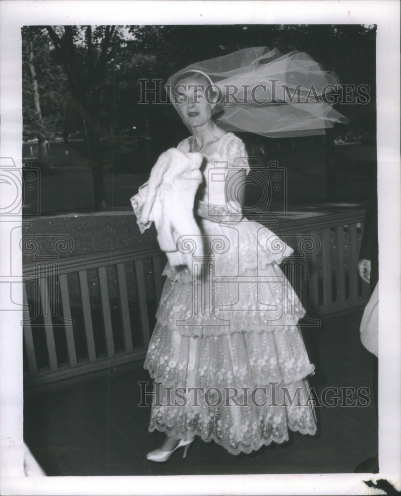 1955, Mary Lewis Pope Wedding Presbyterian Church- RSA59617 - Historic Images